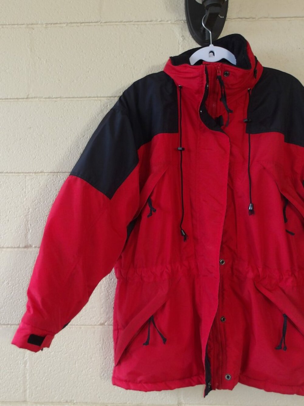 SJB Womens Red Black Hooded Parka Zip Pockets Drawstring Waist Adjustable Sleeve - Picture 6 of 16